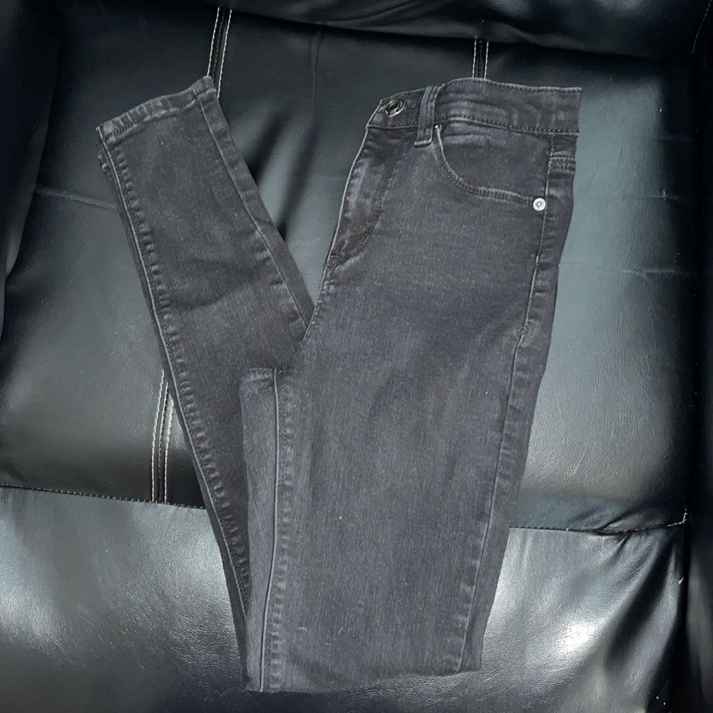 MUDD HIGHRISE JEAN SIZE 1